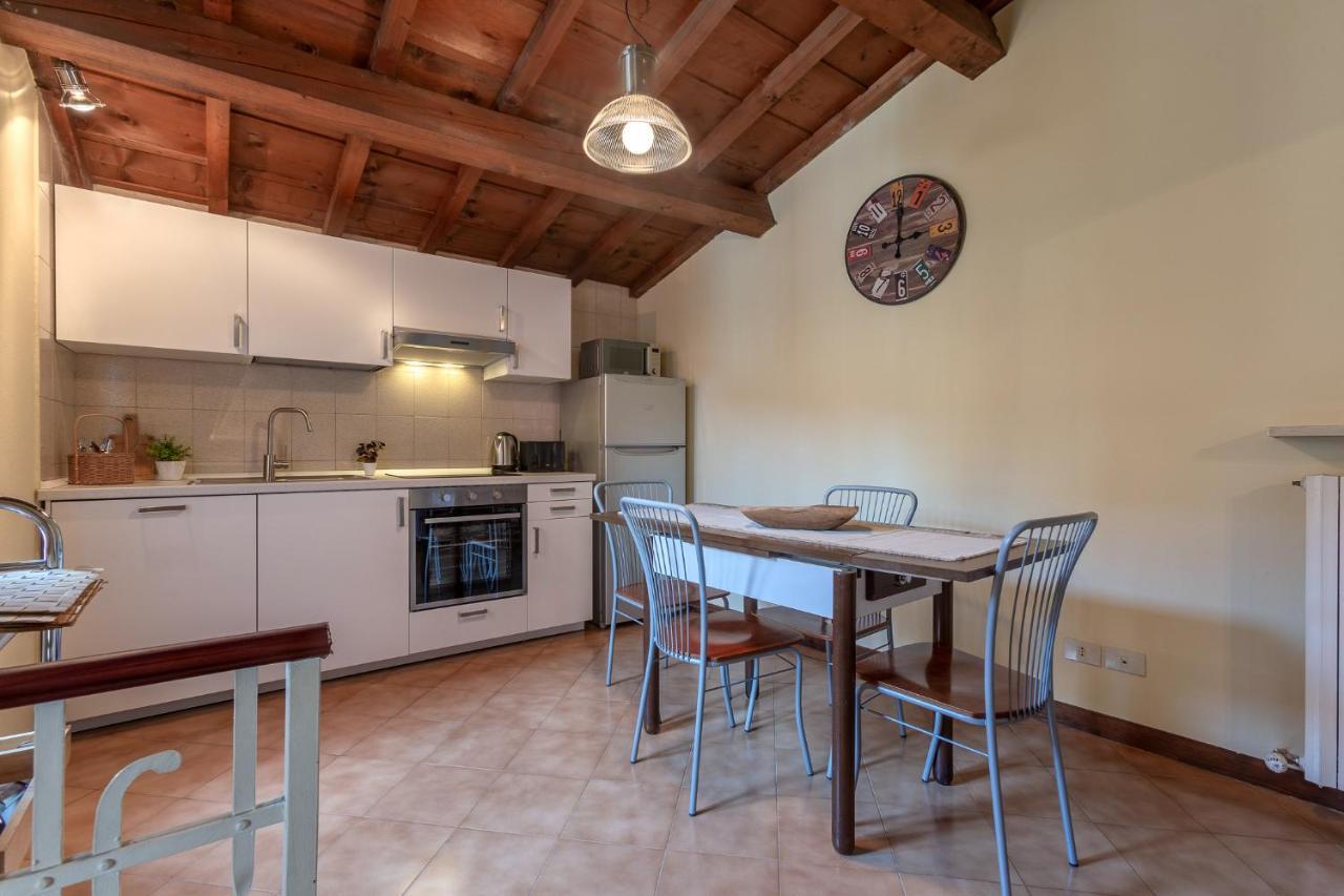 Ferrara Casa Dell'Archivolto Con Garage Apartment Exterior photo
