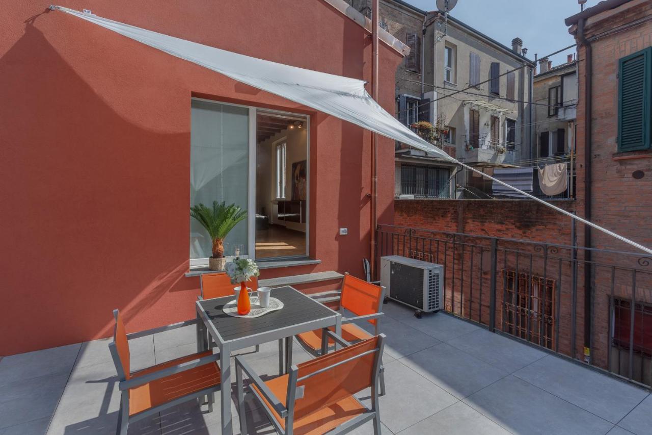 Ferrara Casa Dell'Archivolto Con Garage Apartment Exterior photo