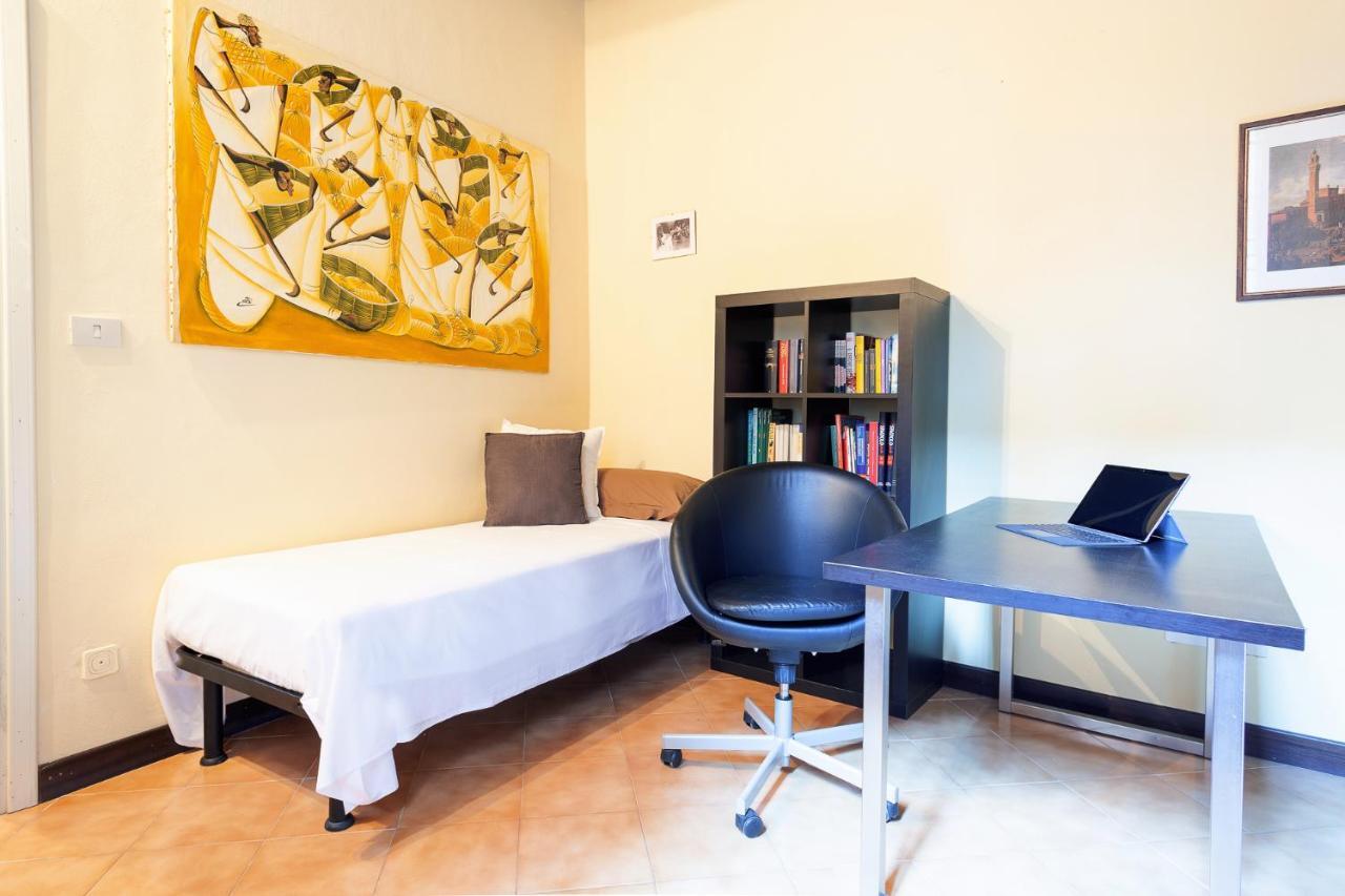 Ferrara Casa Dell'Archivolto Con Garage Apartment Exterior photo