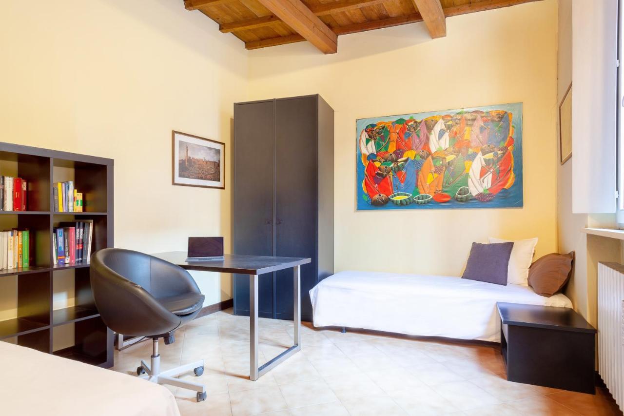 Ferrara Casa Dell'Archivolto Con Garage Apartment Exterior photo